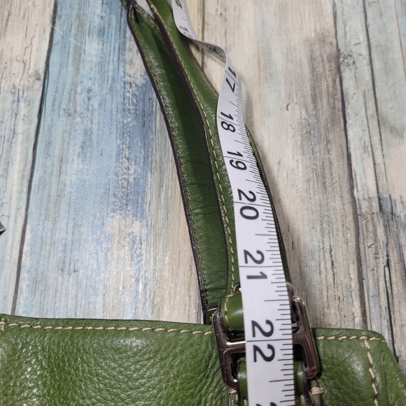 ✨️HP✨️Fossil Green Purse. - Picture 4 of 14